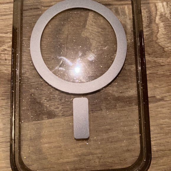 Clear Glittery iPhone 14 MagSafe Case - Picture 3 of 6